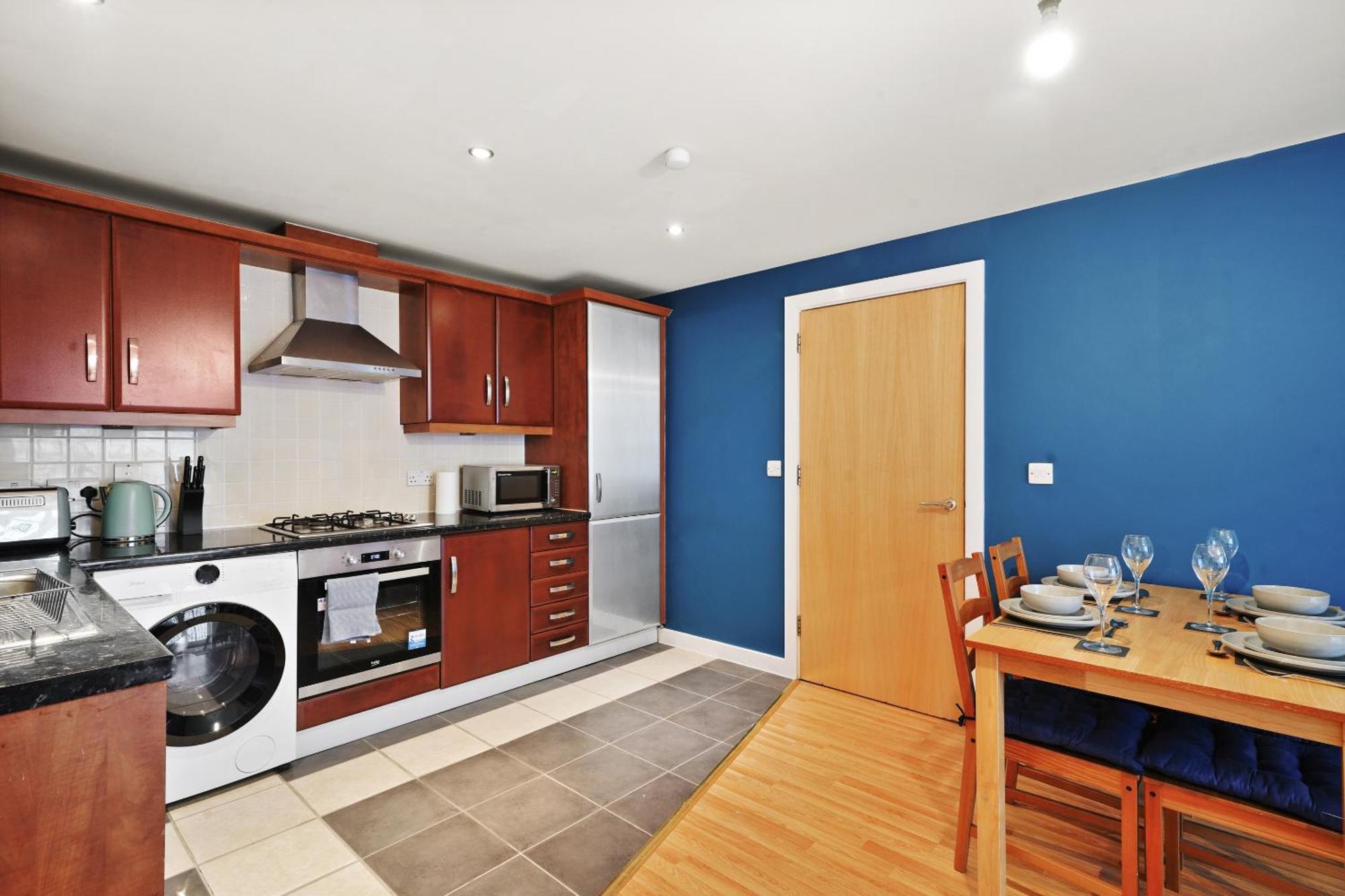 Central Bishops Stortford 2Br Apartment Бишъпс Стортфорд Екстериор снимка